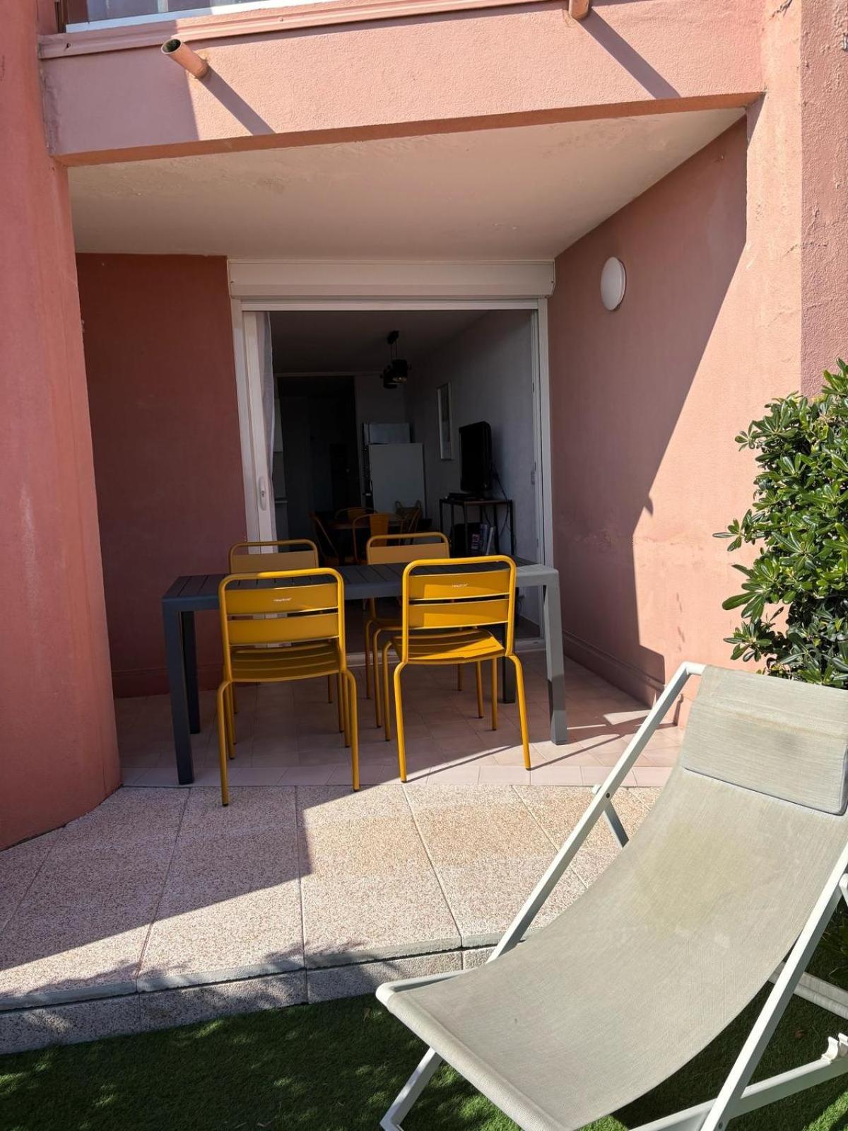 Seteosoleil Apartment Bagian luar foto